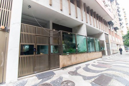 Apartamento à venda com 100m², 2 quartos e 1 vaga Apartamento à venda com 100m², 2 quartos e 1 vagaFachada