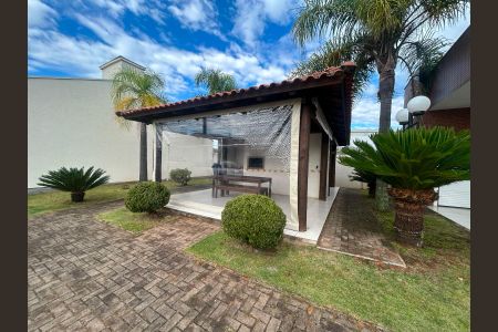 Casa de condomínio para alugar com 47m², 2 quartos e 2 vagas Casa de condomínio para alugar com 47m², 2 quartos e 2 vagasÁrea comum - Churrasqueira