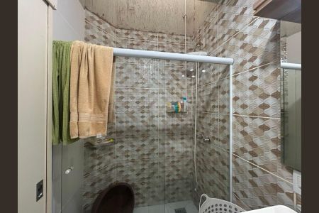 Casa de condomínio para alugar com 47m², 2 quartos e 2 vagas Casa de condomínio para alugar com 47m², 2 quartos e 2 vagasBanheiro