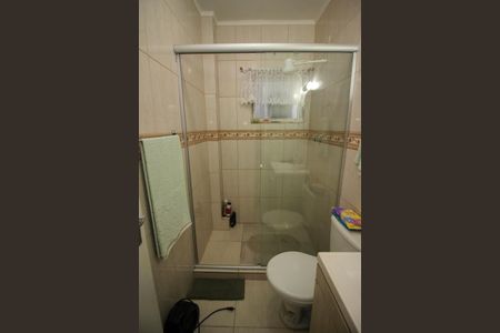 Banheiro de apartamento à venda com 1 quarto, 49m² em Jardim Botânico, Porto Alegre