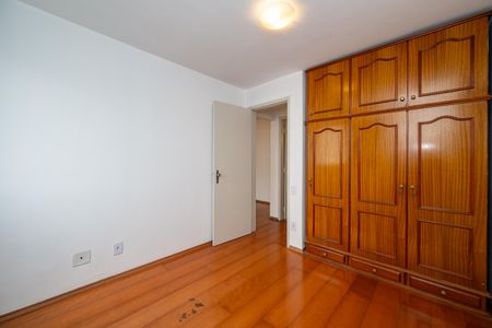Quarto de apartamento à venda com 1 quarto, 42m² em Jardim Oriental, São Paulo