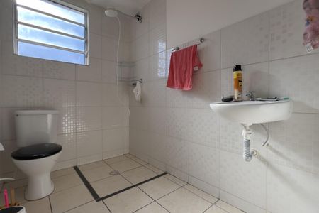 Banheiro de apartamento para alugar com 2 quartos, 42m² em Vila Sadokim, Guarulhos