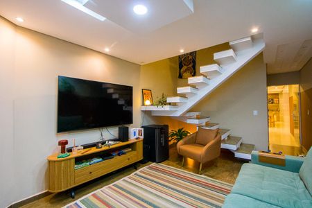 Sala de casa para alugar com 2 quartos, 183m² em Parque Sao Vicente, Santo André