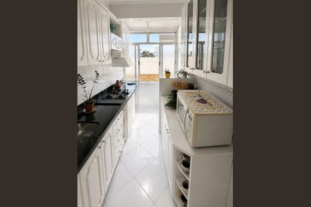Cozinha de apartamento para alugar com 1 quarto, 45m² em Teresópolis, Porto Alegre