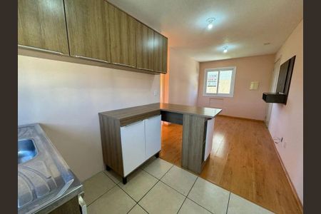 Cozinha de apartamento para alugar com 1 quarto, 41m² em Restinga, Porto Alegre