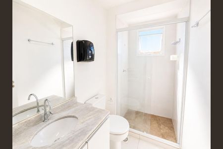 Banheiro de apartamento para alugar com 2 quartos, 49m² em São José, Porto Alegre