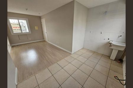 Cozinha de apartamento para alugar com 1 quarto, 41m² em Restinga, Porto Alegre