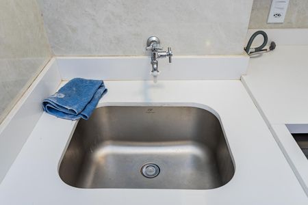 Apartamento à venda com 41m², 2 quartos e sem vaga Apartamento à venda com 41m², 2 quartos e sem vagaSala, cozinha e área de serviço
