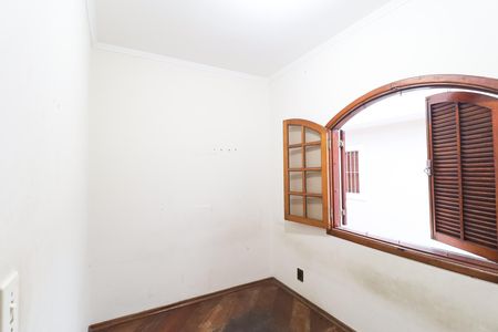 Casa à venda com 120m², 3 quartos e 2 vagas