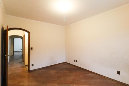 Casa à venda com 120m², 3 quartos e 2 vagas