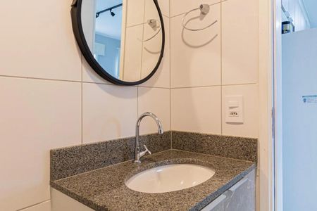 Apartamento para alugar com 34m², 1 quarto e sem vaga Apartamento para alugar com 34m², 1 quarto e sem vagaBanheiro