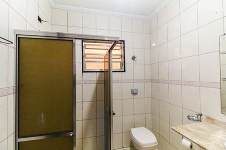 Casa à venda com 220m², 5 quartos e 2 vagas Casa à venda com 220m², 5 quartos e 2 vagasBanheiro 3