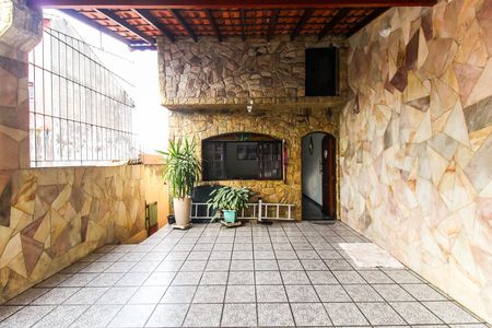 Casa à venda com 220m², 5 quartos e 2 vagas Casa à venda com 220m², 5 quartos e 2 vagasGaragem