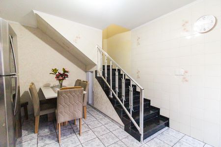 Casa à venda com 220m², 5 quartos e 2 vagas Casa à venda com 220m², 5 quartos e 2 vagasCozinha