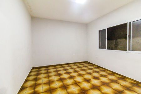 Casa à venda com 220m², 5 quartos e 2 vagas Casa à venda com 220m², 5 quartos e 2 vagasQuarto 4
