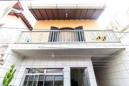 Casa à venda com 220m², 5 quartos e 2 vagas Casa à venda com 220m², 5 quartos e 2 vagasQuintal e Área Gourmet