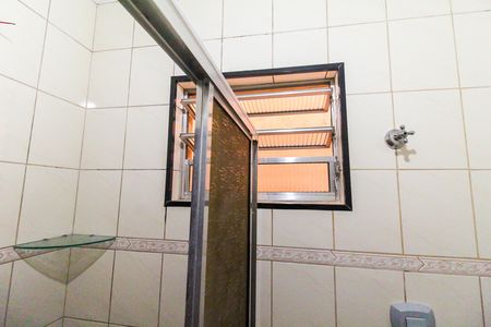 Casa à venda com 220m², 5 quartos e 2 vagas Casa à venda com 220m², 5 quartos e 2 vagasBanheiro 3