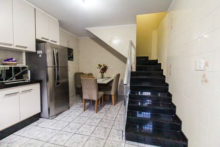 Casa à venda com 220m², 5 quartos e 2 vagas Casa à venda com 220m², 5 quartos e 2 vagasCozinha