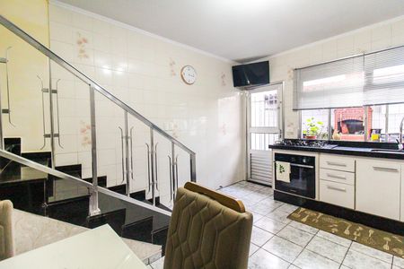 Casa à venda com 220m², 5 quartos e 2 vagas Casa à venda com 220m², 5 quartos e 2 vagasCozinha