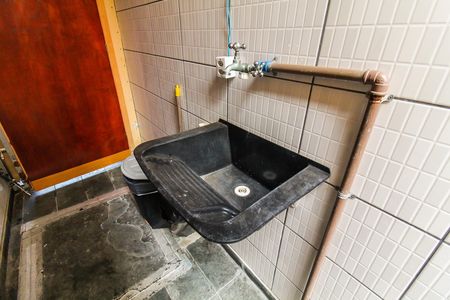Casa à venda com 220m², 5 quartos e 2 vagas Casa à venda com 220m², 5 quartos e 2 vagasÁrea de Serviço