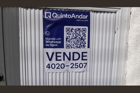 Casa à venda com 272m², 3 quartos e 2 vagasPlaca Instalada