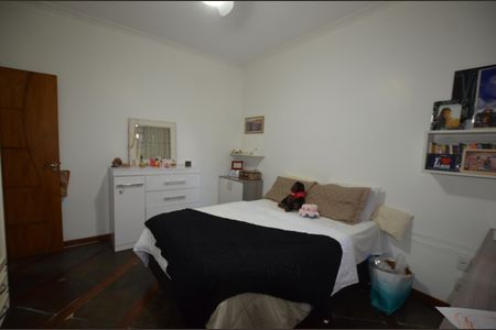 Casa à venda com 272m², 3 quartos e 2 vagasQuarto 2