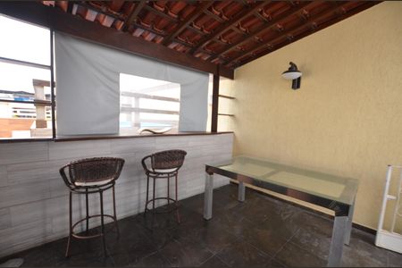 Casa à venda com 272m², 3 quartos e 2 vagasVaranda gourmet e Piscina
