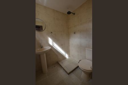 Casa à venda com 272m², 3 quartos e 2 vagasBanheiro de serviço