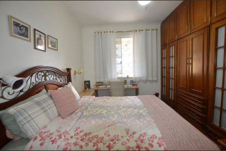 Casa à venda com 272m², 3 quartos e 2 vagasQuarto 1 Suite