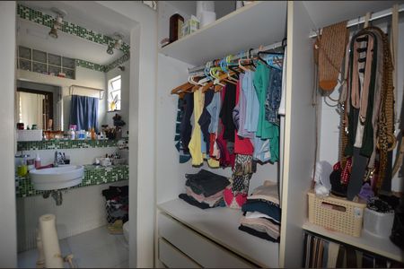 Casa à venda com 272m², 3 quartos e 2 vagasCloset