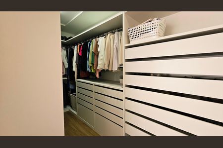 Apartamento para alugar com 139m², 4 quartos e 2 vagas