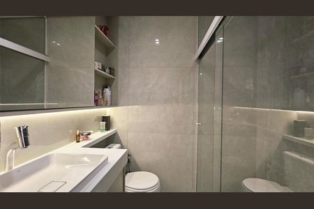 Apartamento para alugar com 139m², 4 quartos e 2 vagas