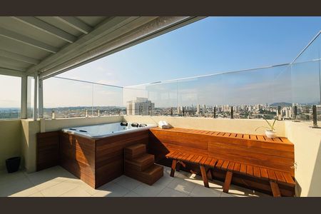 Apartamento para alugar com 139m², 4 quartos e 2 vagas