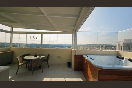 Apartamento para alugar com 139m², 4 quartos e 2 vagas