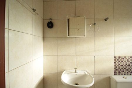 Casa à venda com 130m², 4 quartos e 2 vagas Casa à venda com 130m², 4 quartos e 2 vagasCasa 1