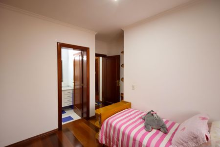 Casa para alugar com 399m², 4 quartos e 4 vagas Casa para alugar com 399m², 4 quartos e 4 vagasQuarto 2 - Suíte