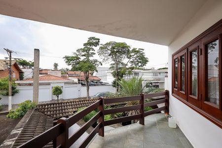 Casa para alugar com 399m², 4 quartos e 4 vagas Casa para alugar com 399m², 4 quartos e 4 vagassacada Sala de tv