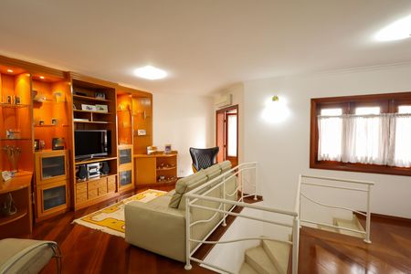Casa para alugar com 399m², 4 quartos e 4 vagas Casa para alugar com 399m², 4 quartos e 4 vagasSala de tv