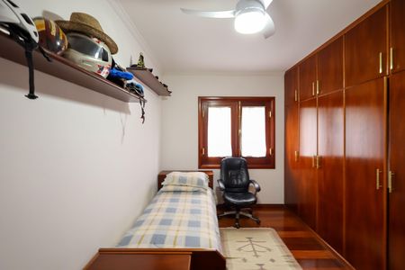 Casa para alugar com 399m², 4 quartos e 4 vagas Casa para alugar com 399m², 4 quartos e 4 vagasQuarto 4