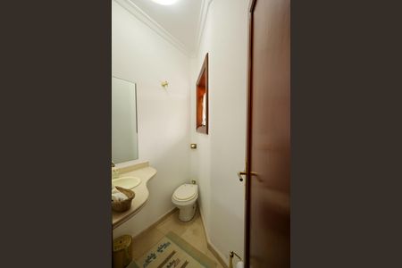 Casa para alugar com 399m², 4 quartos e 4 vagas Casa para alugar com 399m², 4 quartos e 4 vagasLavabo