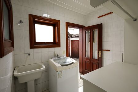 Casa para alugar com 399m², 4 quartos e 4 vagas Casa para alugar com 399m², 4 quartos e 4 vagasÁrea de Serviço