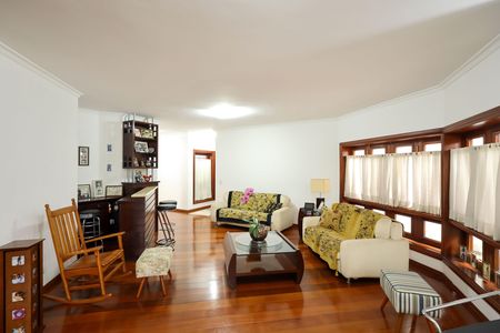Sala de estar de casa à venda com 4 quartos, 399m² em Campo Grande, São Paulo