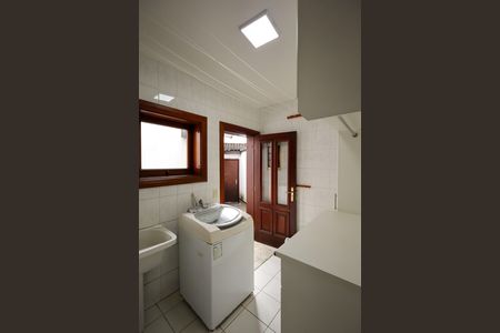 Casa para alugar com 399m², 4 quartos e 4 vagas Casa para alugar com 399m², 4 quartos e 4 vagasÁrea de Serviço