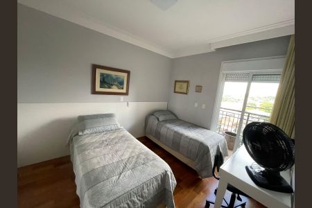 Apartamento à venda com 159m², 3 quartos e 3 vagas Apartamento à venda com 159m², 3 quartos e 3 vagasQuarto