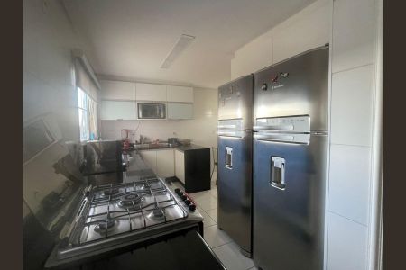 Apartamento à venda com 159m², 3 quartos e 3 vagas Apartamento à venda com 159m², 3 quartos e 3 vagasCozinha