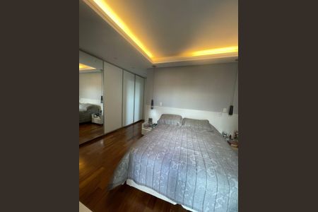 Apartamento à venda com 159m², 3 quartos e 3 vagas Apartamento à venda com 159m², 3 quartos e 3 vagasQuarto