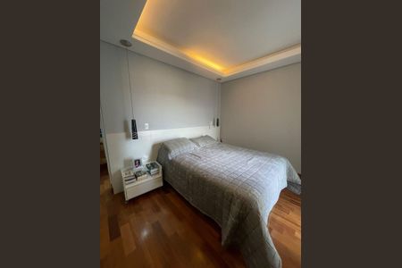 Apartamento à venda com 159m², 3 quartos e 3 vagas Apartamento à venda com 159m², 3 quartos e 3 vagasQuarto