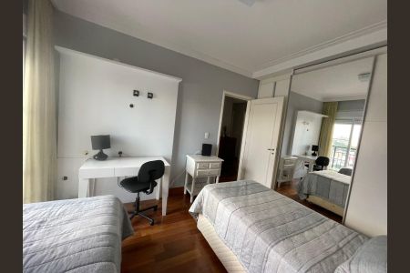 Apartamento à venda com 159m², 3 quartos e 3 vagas Apartamento à venda com 159m², 3 quartos e 3 vagasQuarto