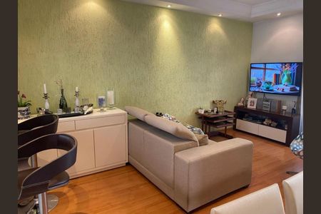 Sala de casa de condomínio à venda com 3 quartos, 180m² em Centro, Diadema