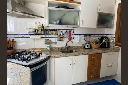 Cozinha de casa de condomínio à venda com 3 quartos, 180m² em Centro, Diadema